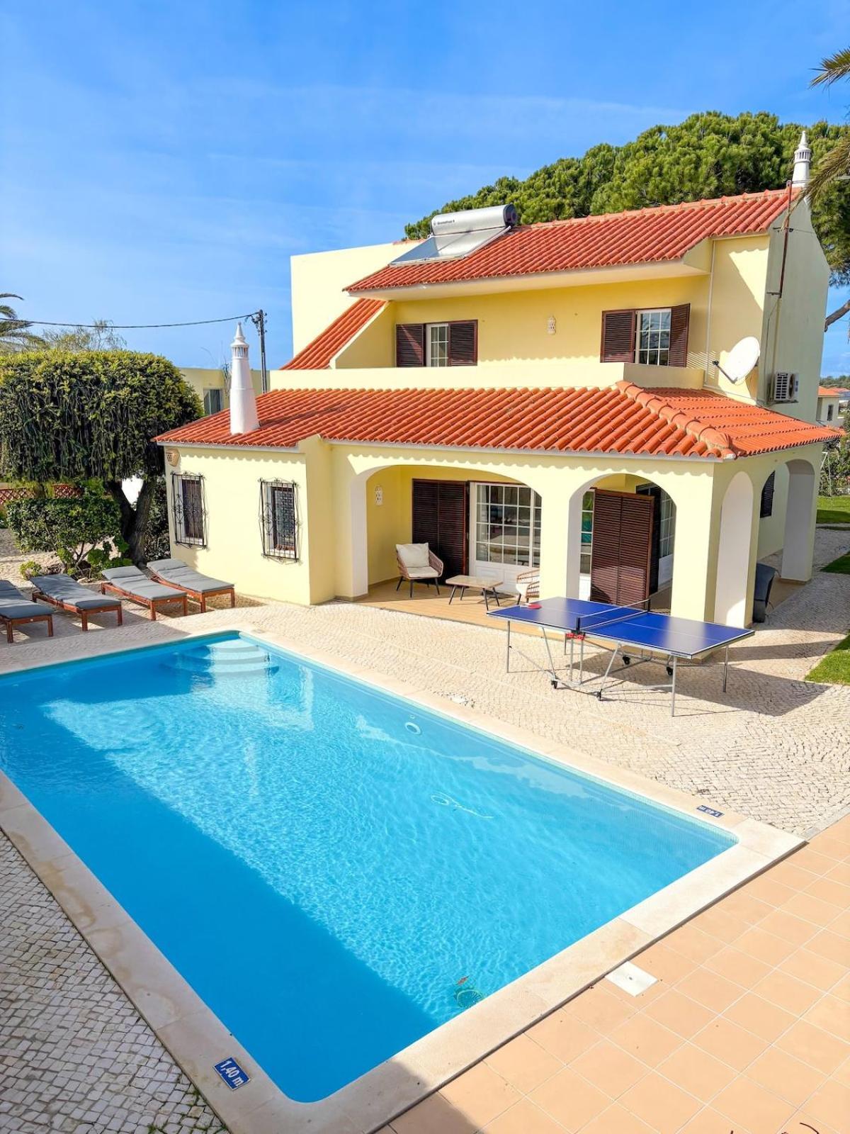 Angelica - Cozy Villa Albufeira